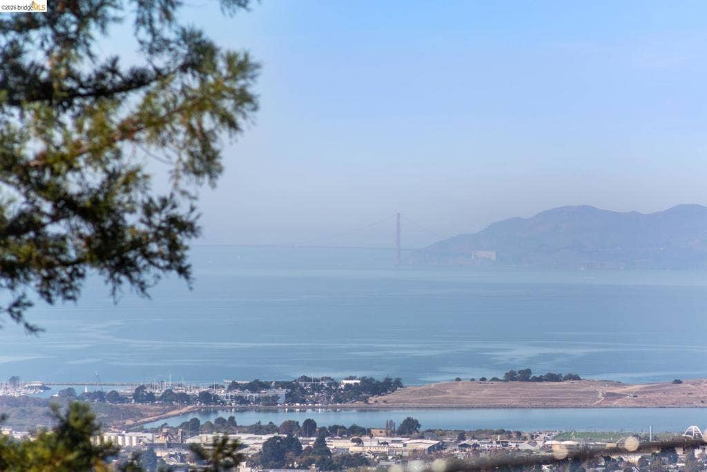 2724 Shasta Road, Berkeley, CA 94708 2724 Shasta Road, Berkeley, CA 94708