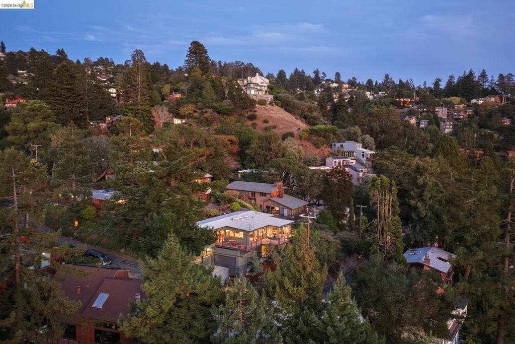 2724 Shasta Road, Berkeley, CA 94708 2724 Shasta Road, Berkeley, CA 94708
