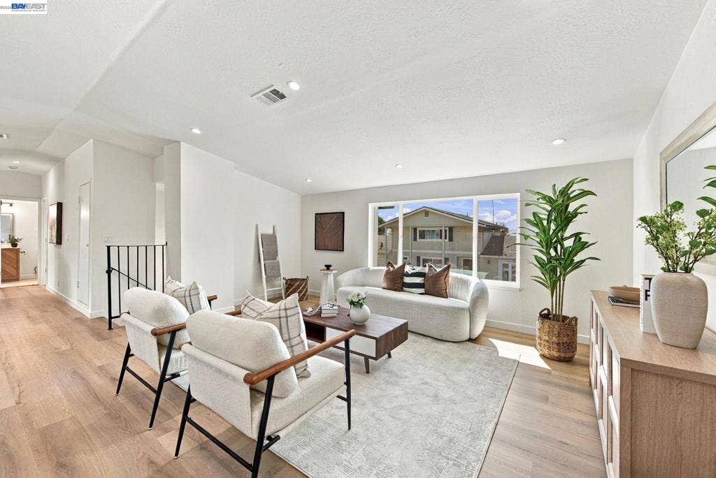 373 Appian Way, Union City, CA 94587