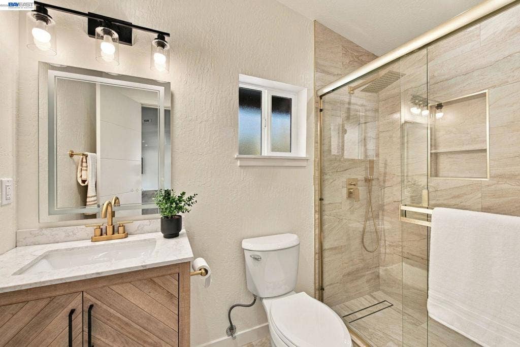373 Appian Way, Union City, CA 94587