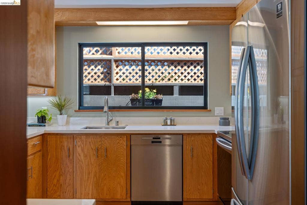 6735 Kenilworth Ave, El Cerrito, CA 94530