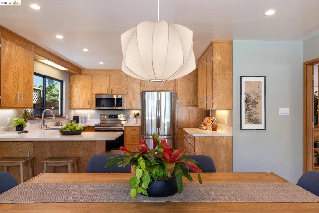 6735 Kenilworth Ave, El Cerrito, CA 94530