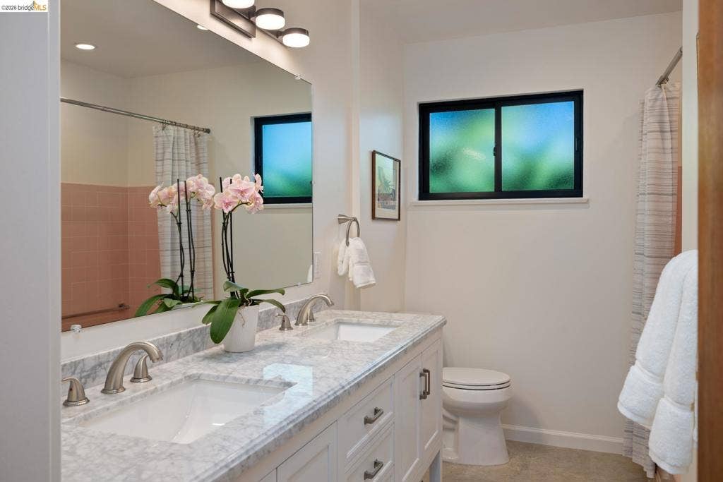 6735 Kenilworth Ave, El Cerrito, CA 94530