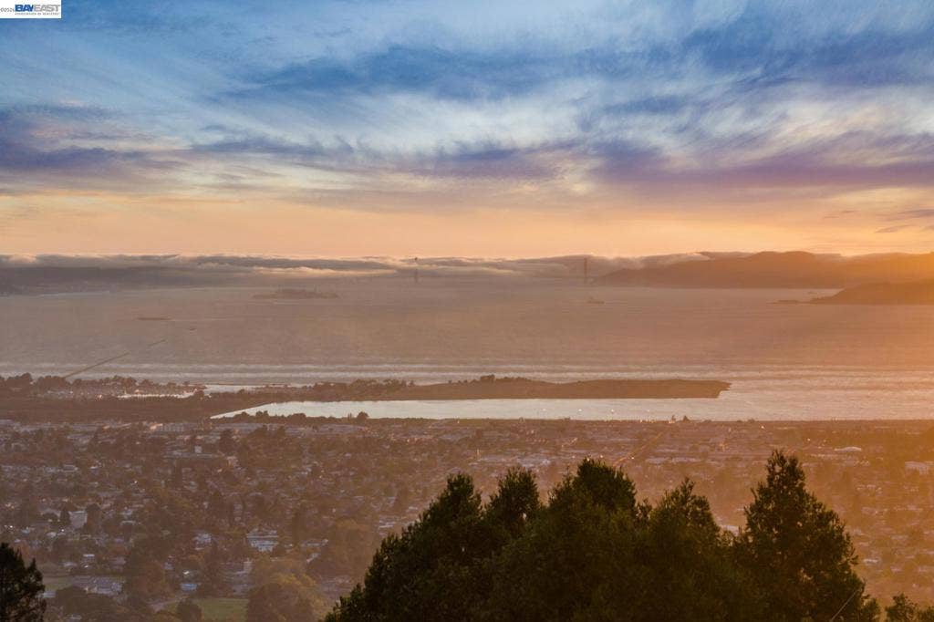 1085 STERLING AVE, Berkeley, CA 94708