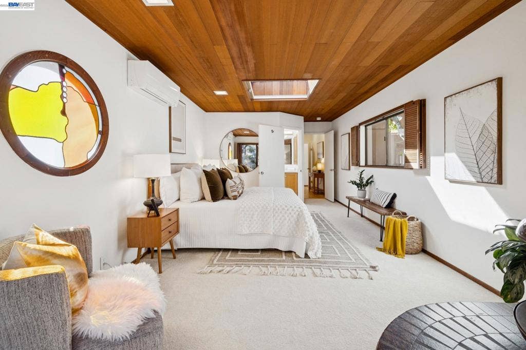 1085 STERLING AVE, Berkeley, CA 94708