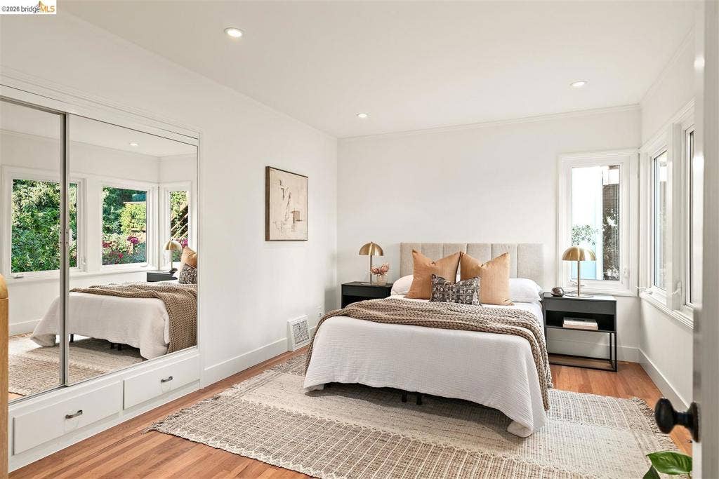 3842 Enos Ave, Oakland, CA 94619