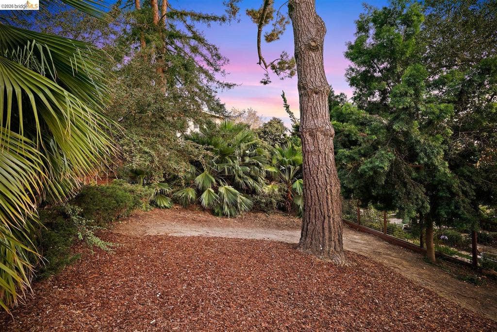 3842 Enos Ave, Oakland, CA 94619