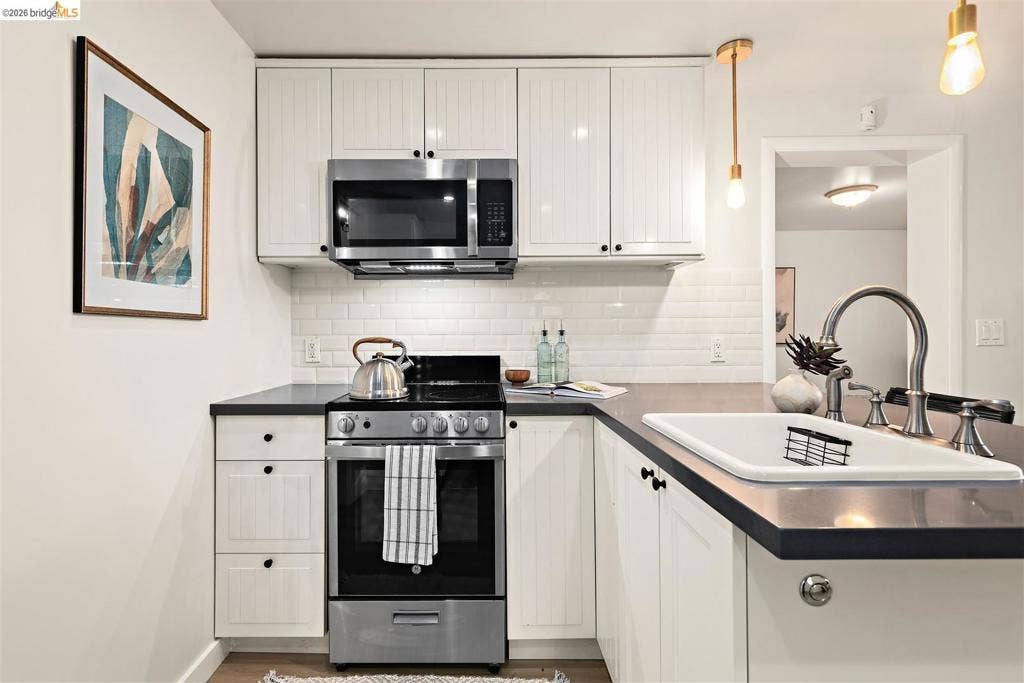 3842 Enos Ave, Oakland, CA 94619