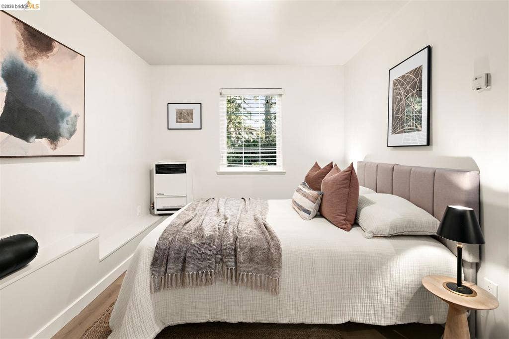 3842 Enos Ave, Oakland, CA 94619
