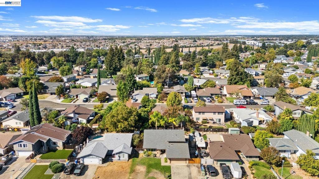 9852 Vista Grande Way, Elk Grove, CA 95624
