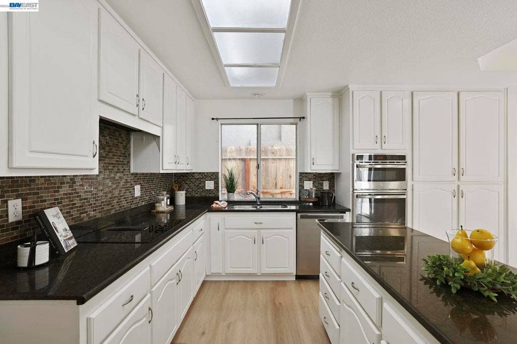 3015 Savanna Dr, Tracy, CA 95377