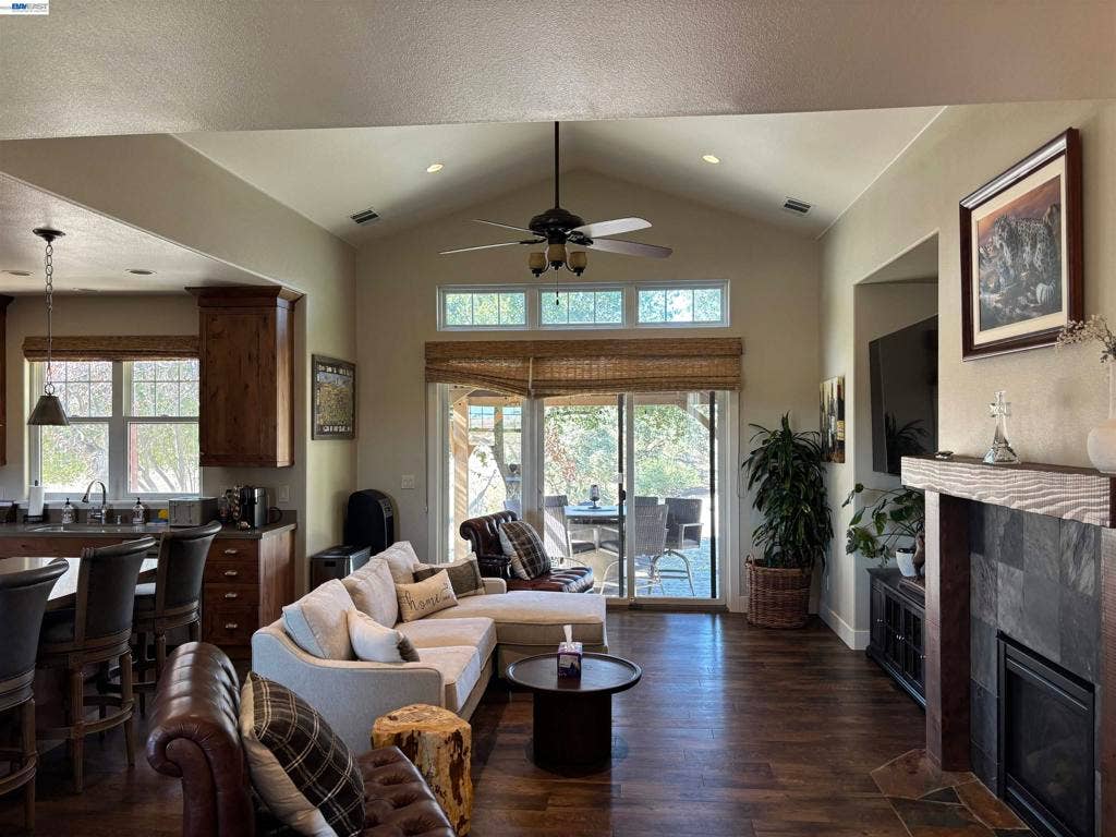 1905 Marciel, Livermore, CA 94551 1905 Marciel, Livermore, CA 94551