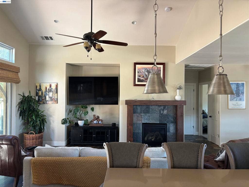 1905 Marciel, Livermore, CA 94551 1905 Marciel, Livermore, CA 94551