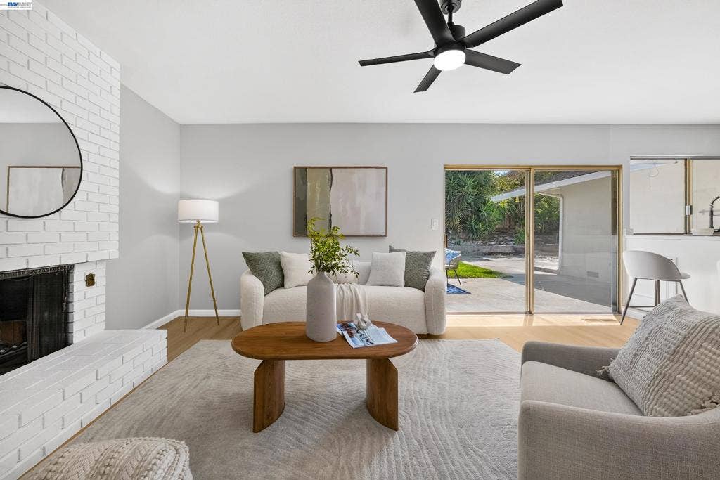 7918 Hillsboro Ct, Pleasanton, CA 94588
