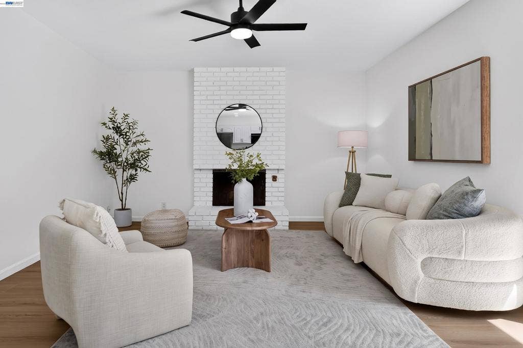7918 Hillsboro Ct, Pleasanton, CA 94588