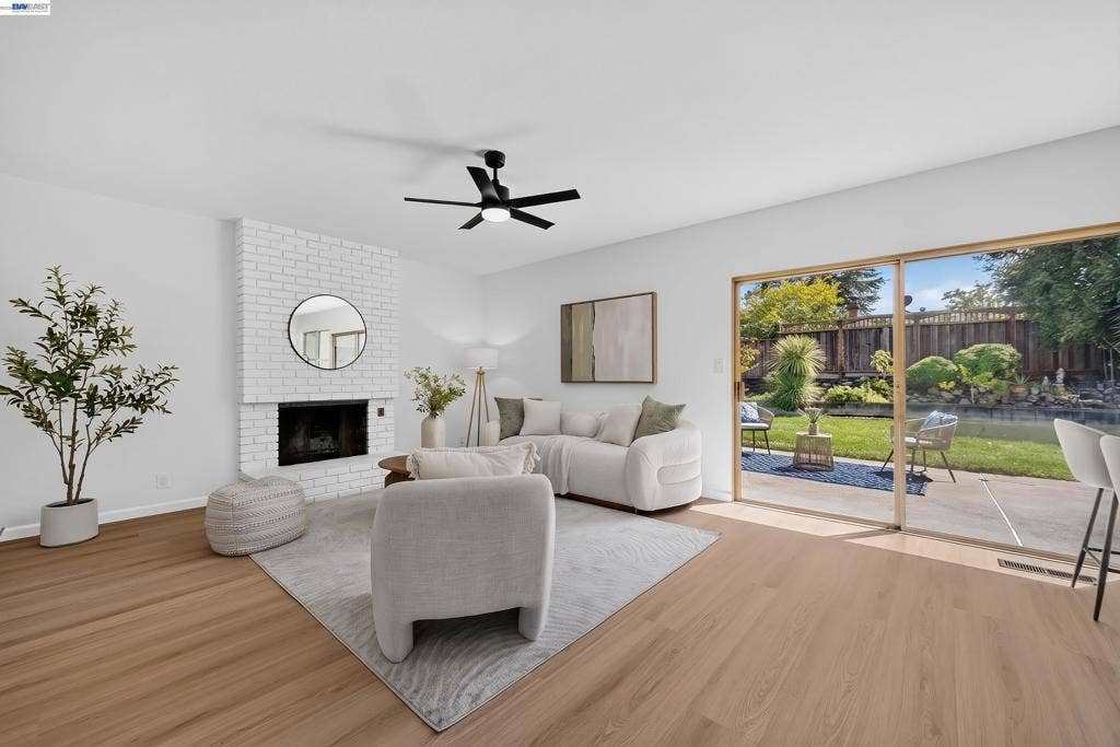7918 Hillsboro Ct, Pleasanton, CA 94588