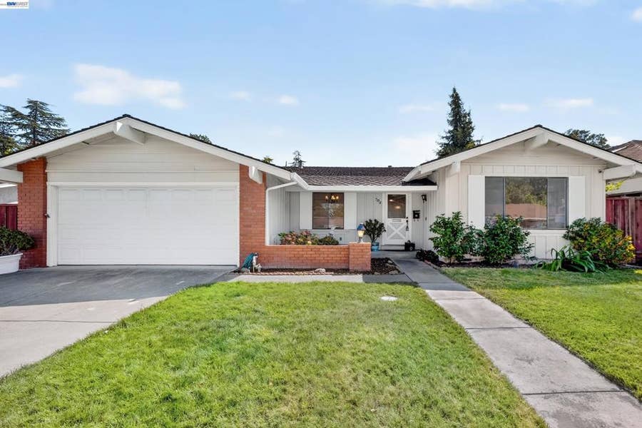 Property photo for 7918 Hillsboro Ct, Pleasanton, CA