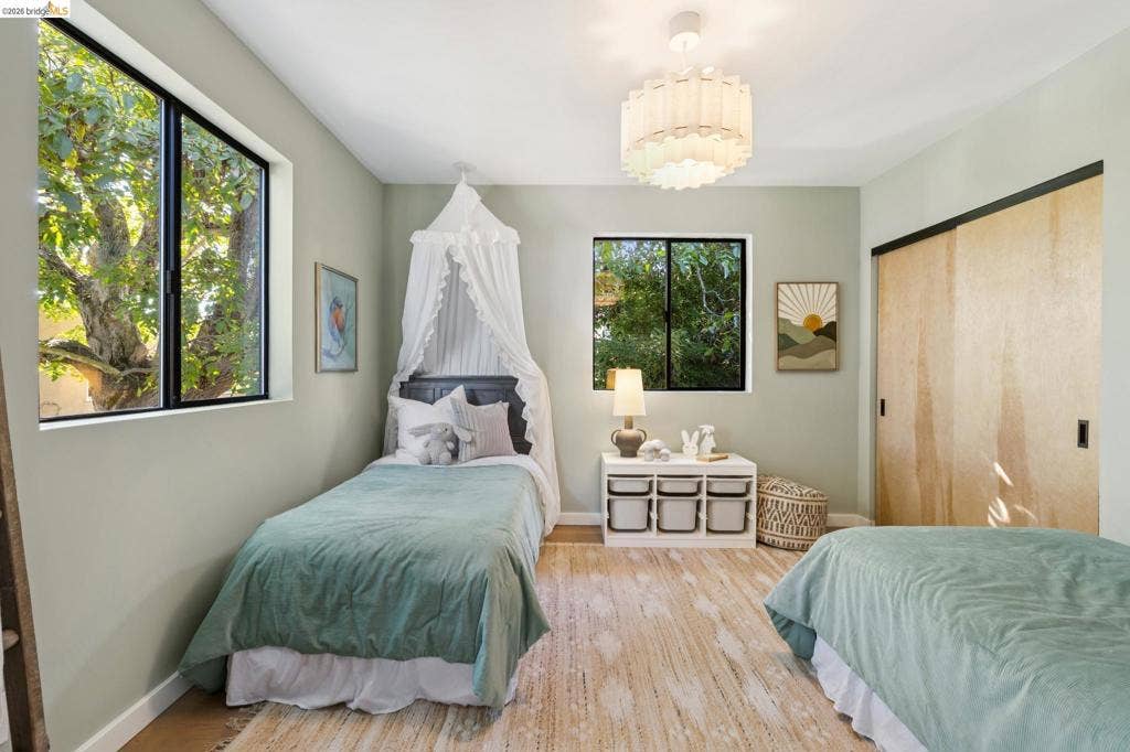 2413 Browning St, Berkeley, CA 94702 2413 Browning St, Berkeley, CA 94702