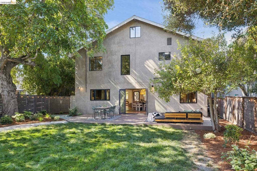 2413 Browning St, Berkeley, CA 94702 2413 Browning St, Berkeley, CA 94702