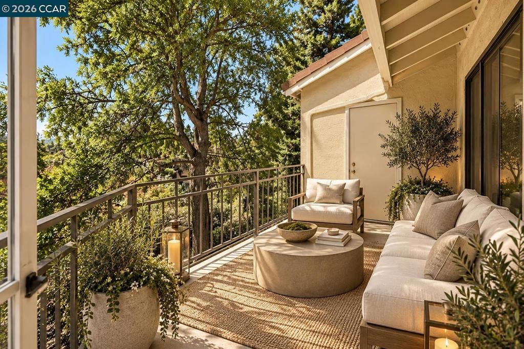DISCLAIMER: Photo has been virtually reimagined using AI. Buyers should investigate further whether any feature shown in these images can be implemented.