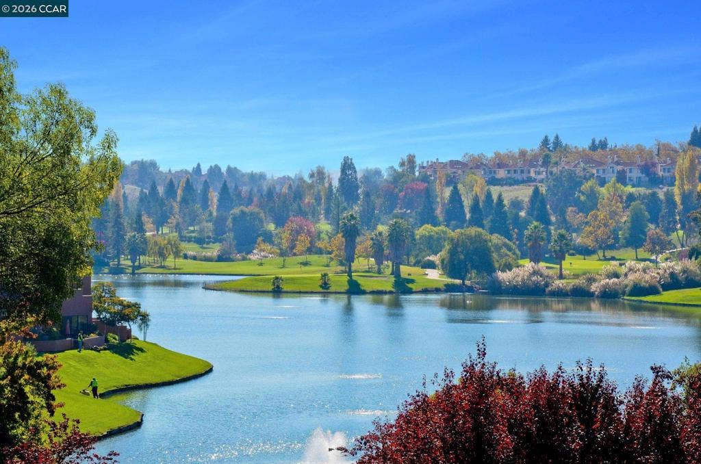 5012 Lakeview Dr, #201, San Ramon, CA 94582