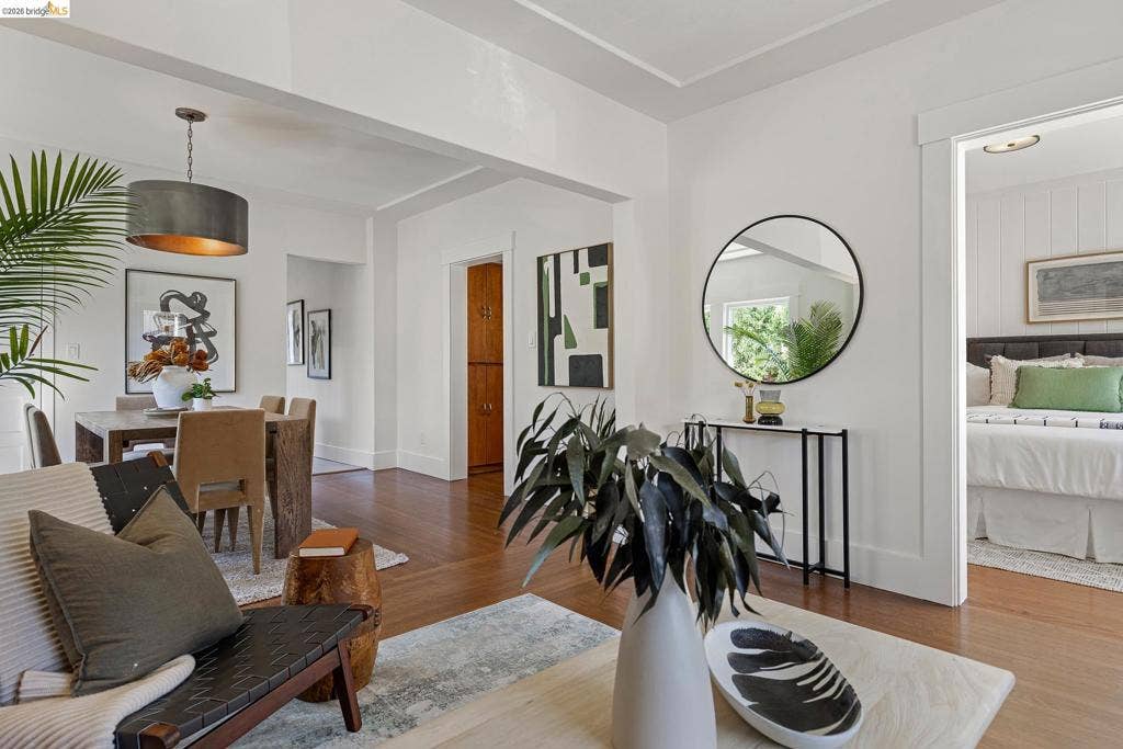 5377 Bryant Ave, Oakland, CA 94618