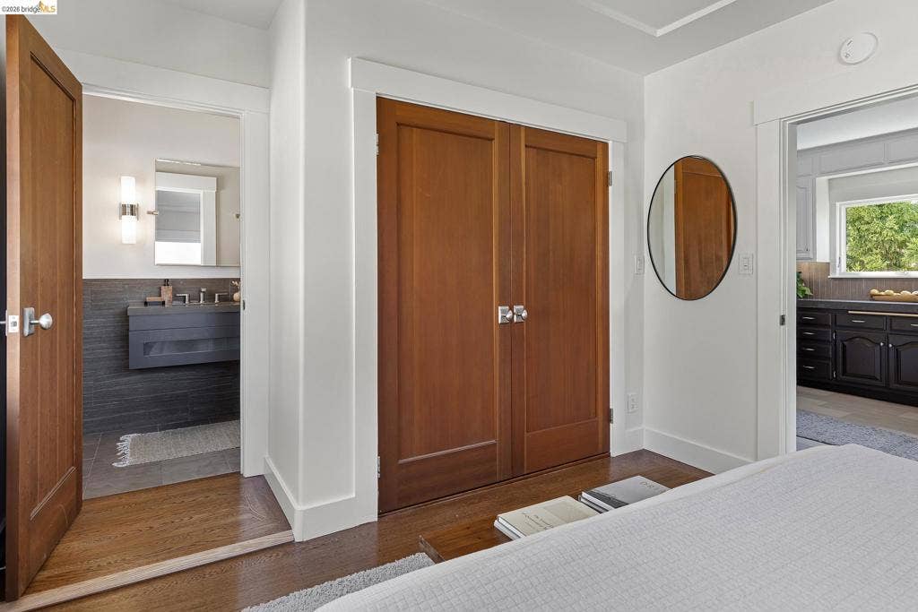 5377 Bryant Ave, Oakland, CA 94618