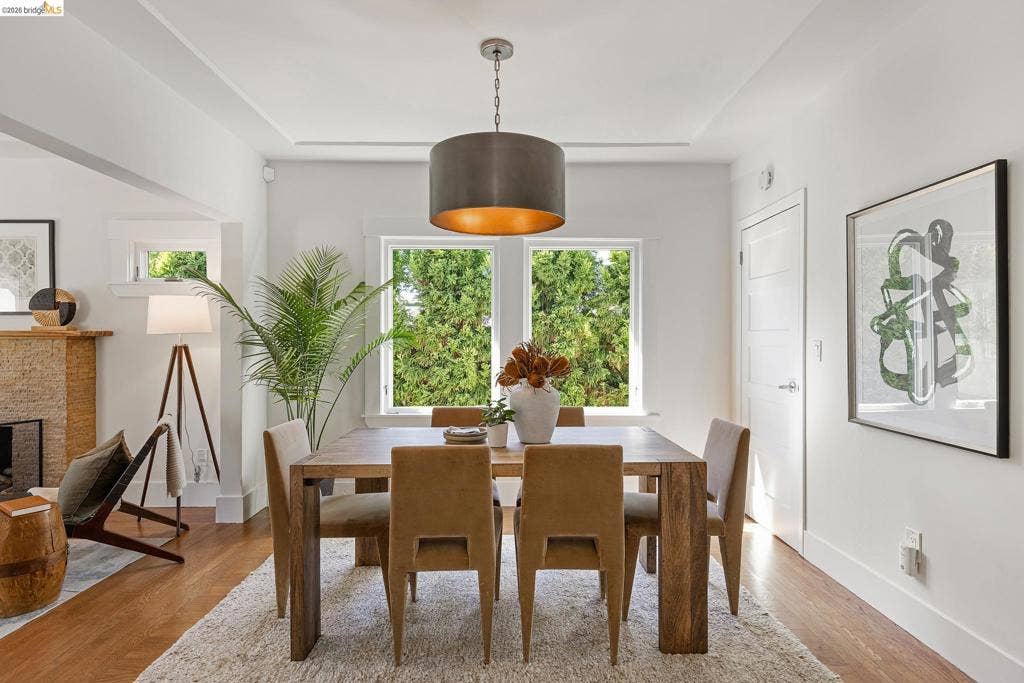 5377 Bryant Ave, Oakland, CA 94618