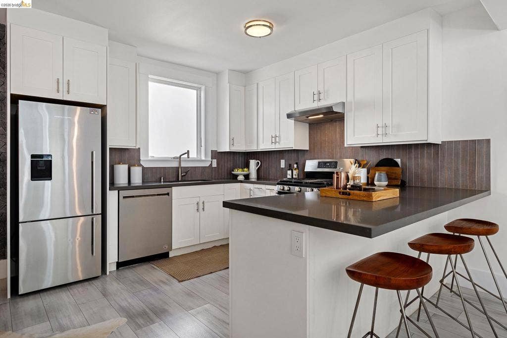 5377 Bryant Ave, Oakland, CA 94618