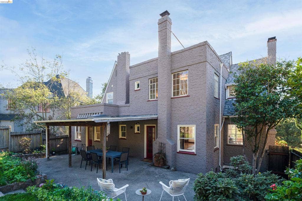1101 Amador Ave, Berkeley, CA 94707 1101 Amador Ave, Berkeley, CA 94707