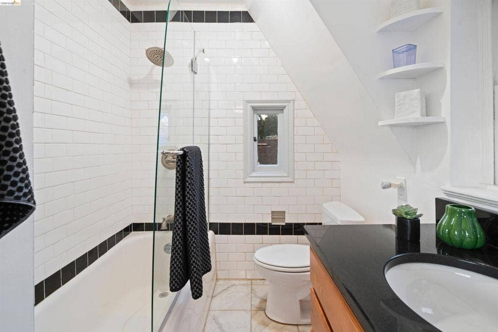 1101 Amador Ave, Berkeley, CA 94707 1101 Amador Ave, Berkeley, CA 94707
