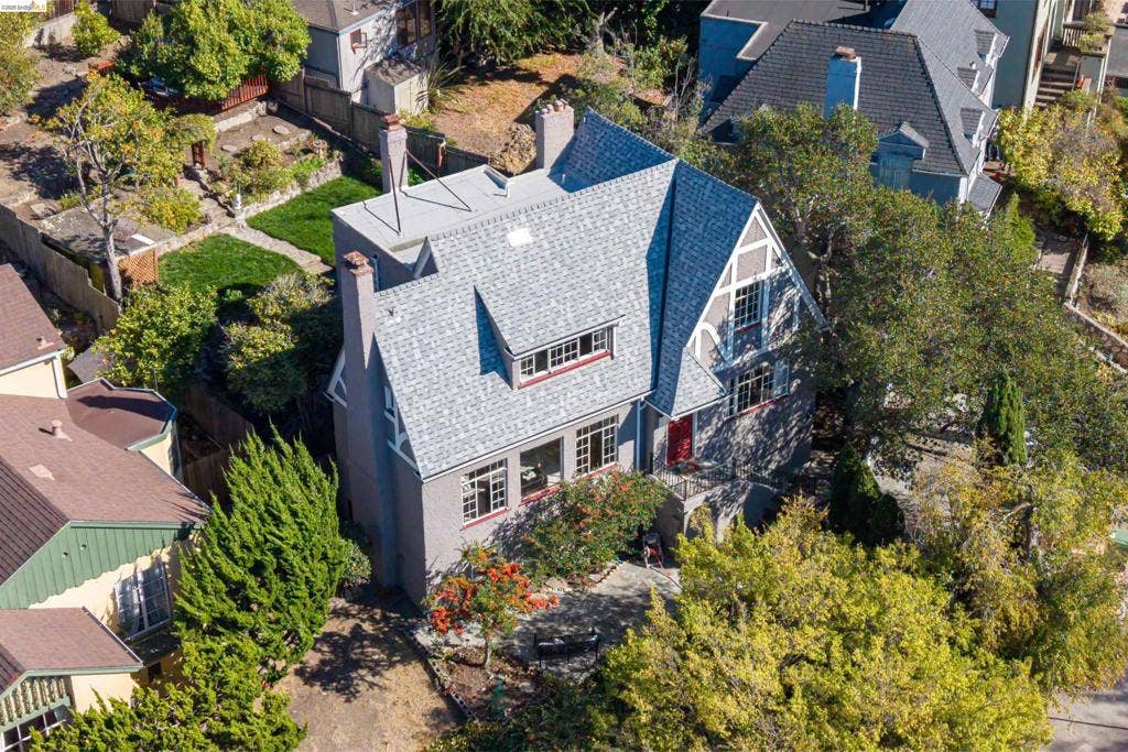 1101 Amador Ave, Berkeley, CA 94707 1101 Amador Ave, Berkeley, CA 94707