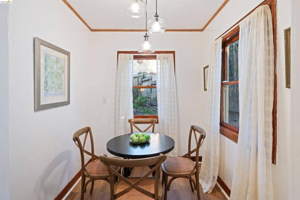 1101 Amador Ave, Berkeley, CA 94707 1101 Amador Ave, Berkeley, CA 94707
