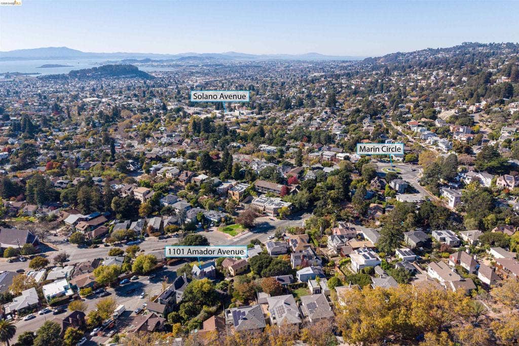 1101 Amador Ave, Berkeley, CA 94707 1101 Amador Ave, Berkeley, CA 94707