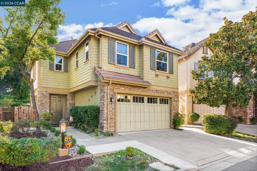 Property photo for 30 Autumn Trail Ln, Walnut Creek, CA