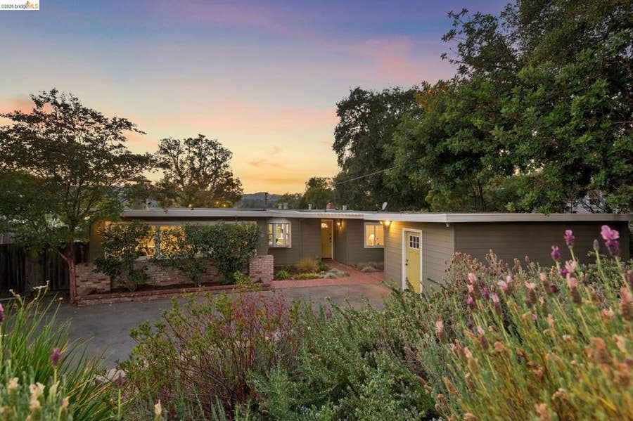 Property photo for 1321 Sunset Loop, Lafayette, CA