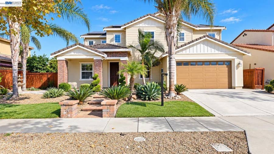 Property photo for 565 Fallsburg Court, Brentwood, CA
