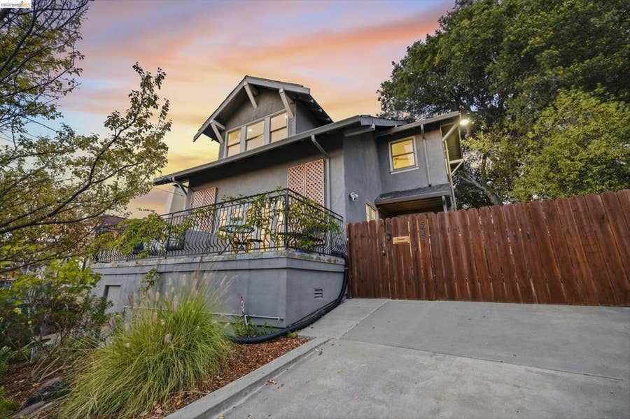 Property photo for 5056 Fairfax Ave, Oakland, CA
