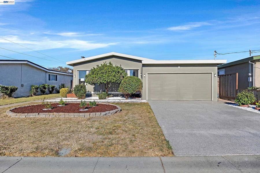 Property photo for 16066 Via Walter, San Lorenzo, CA