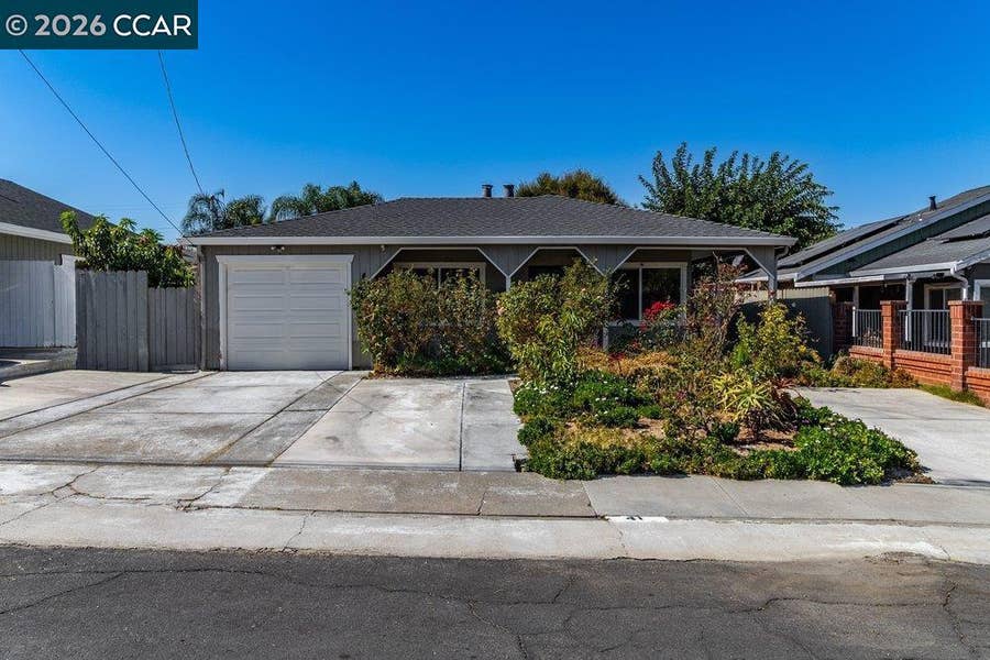 Property photo for 41 Canal Dr, Bay Point, CA