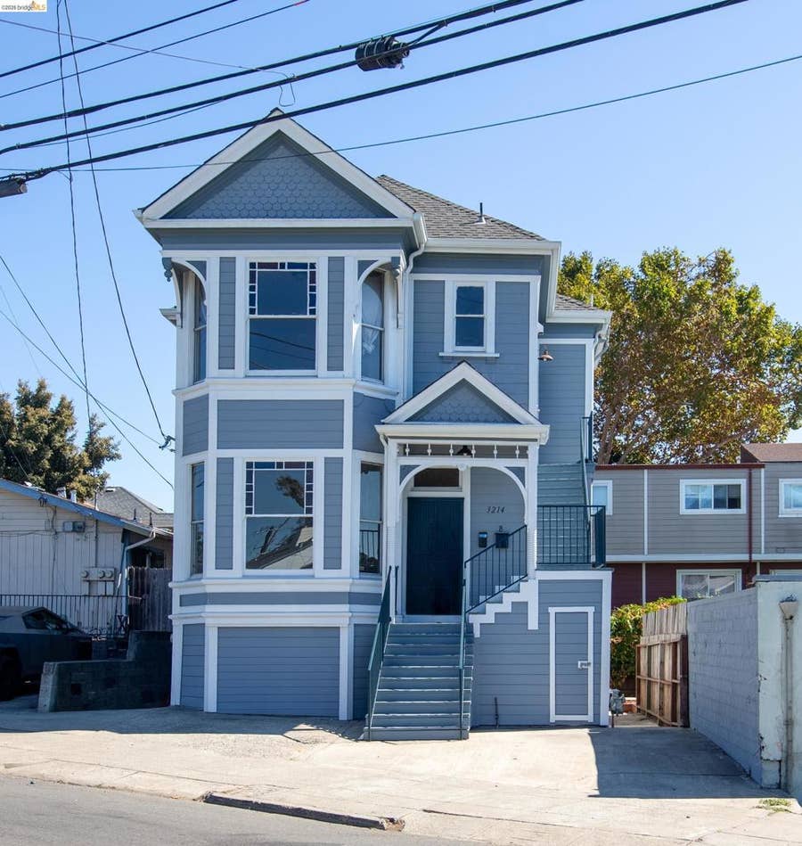 Property photo for 3214 13Th Ave, Oakland, CA