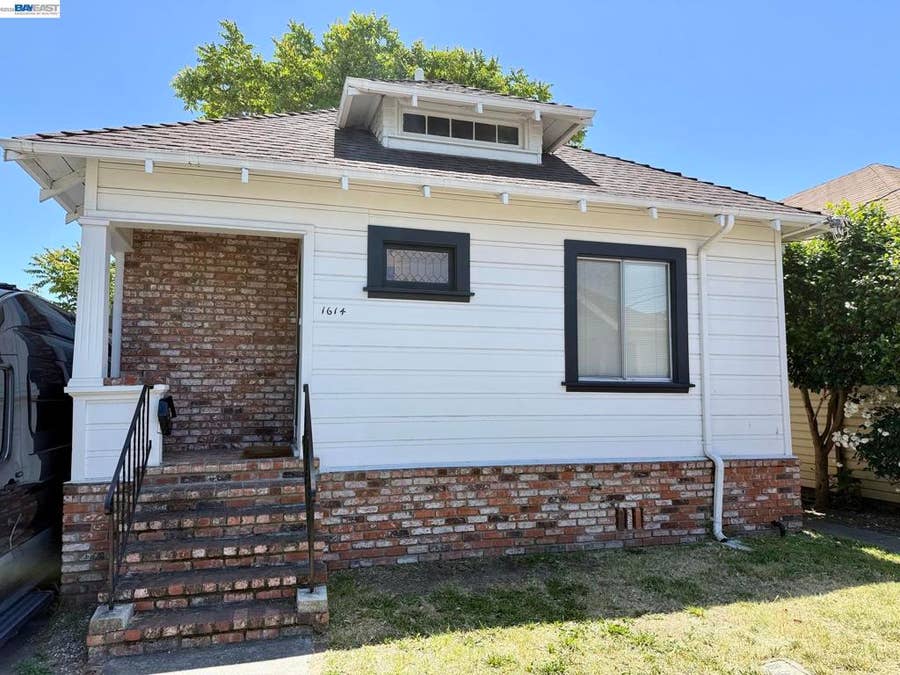 Property photo for 1614 Gould Ct, Alameda, CA