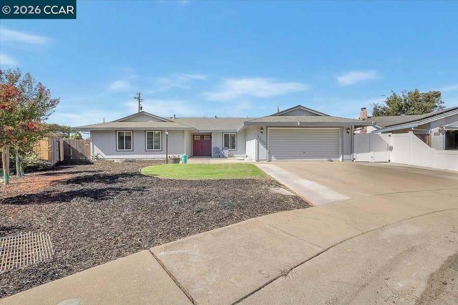 Property photo for 1590 Lisa Ct, Yuba City, CA