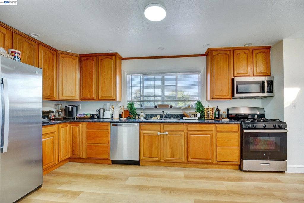 123 Euclid, San Leandro, CA 94577