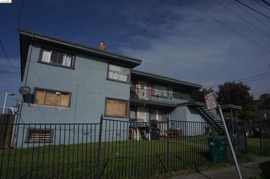 Property photo for 2805 106Th Ave, Oakland, CA