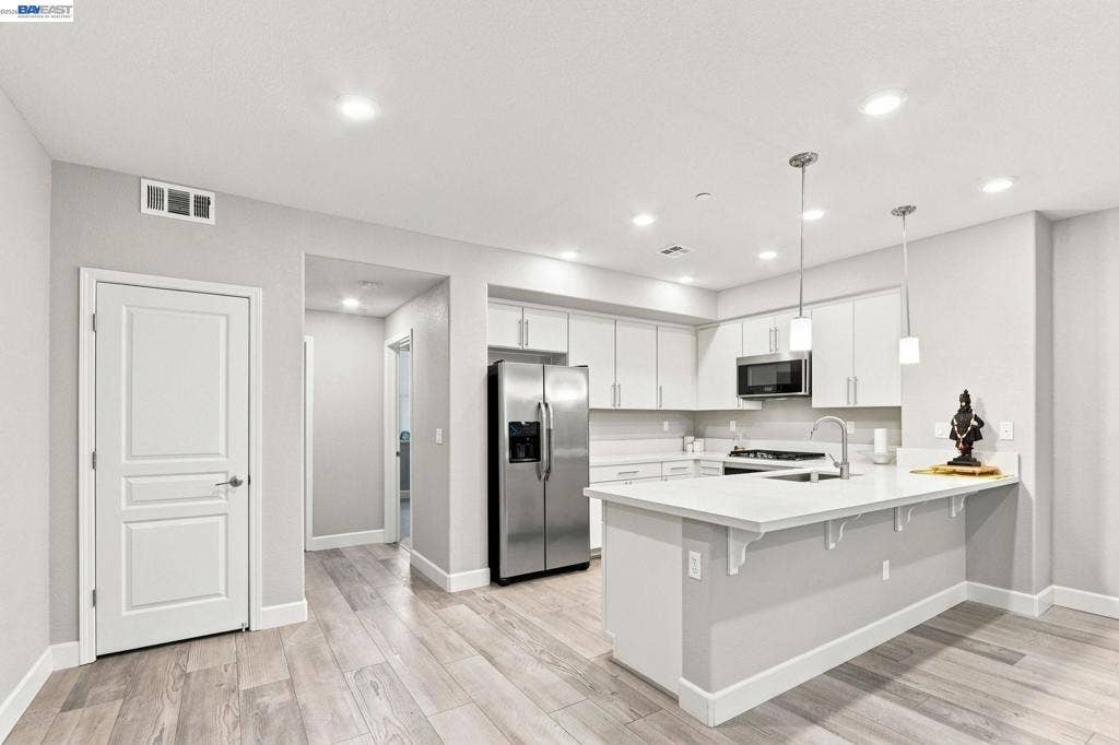 633 Clover Cir, Milpitas, CA 95035