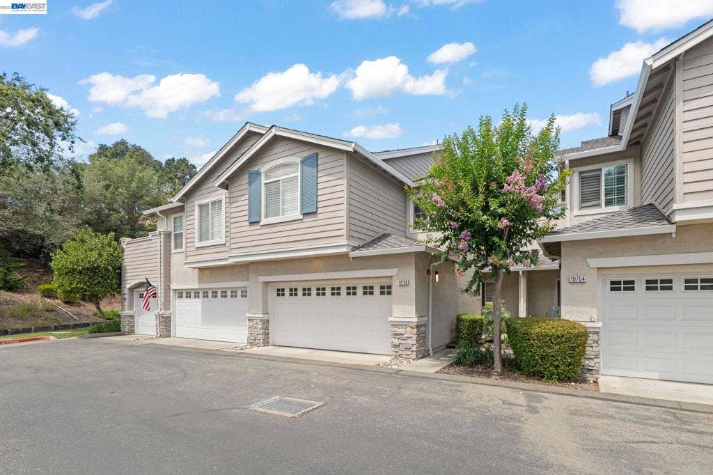10706 Ian Ln, Dublin, CA 94568 10706 Ian Ln, Dublin, CA 94568