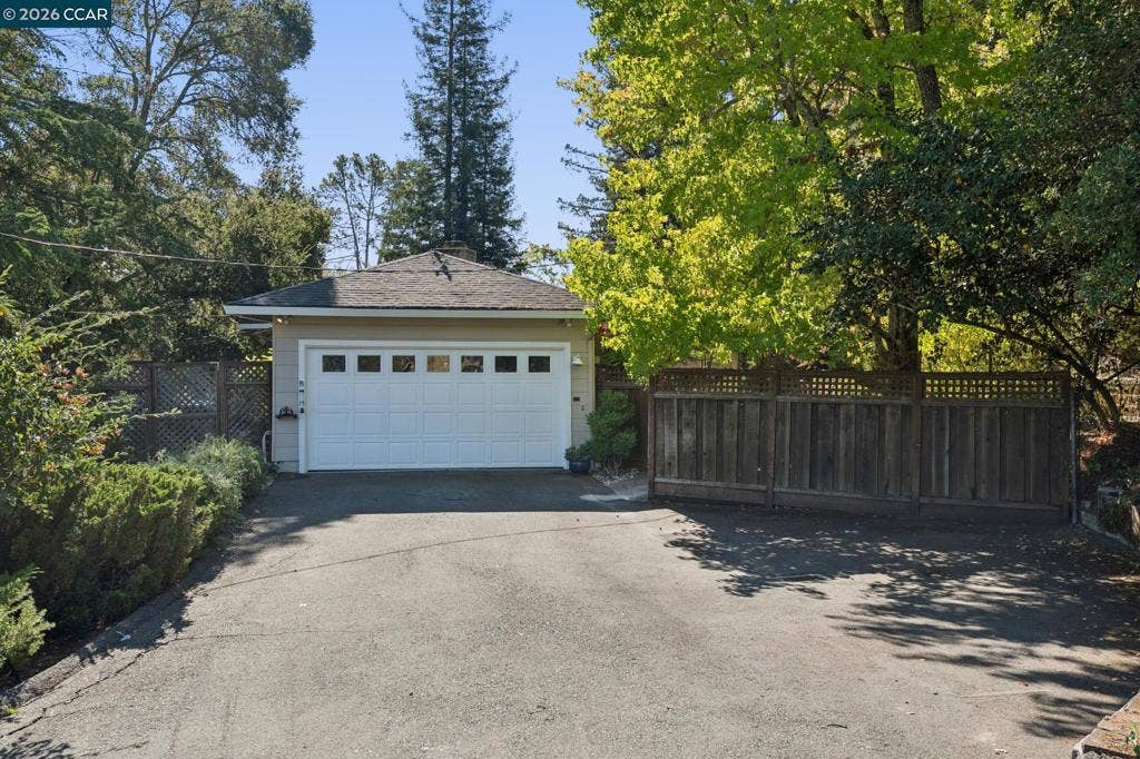 11 Altamount, Orinda, CA 94563 11 Altamount, Orinda, CA 94563