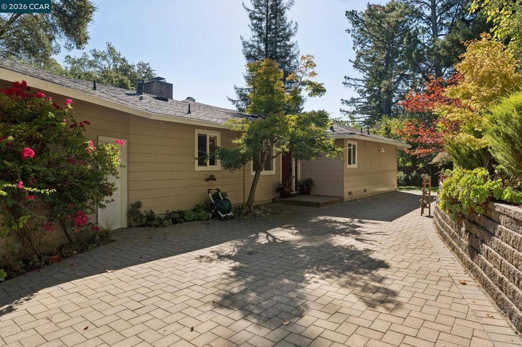 11 Altamount, Orinda, CA 94563 11 Altamount, Orinda, CA 94563