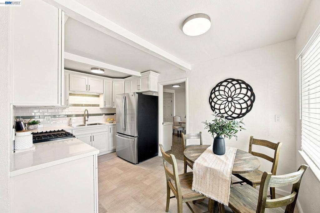 15 INLET DRIVE, Bay Point, CA 94565 15 INLET DRIVE, Bay Point, CA 94565
